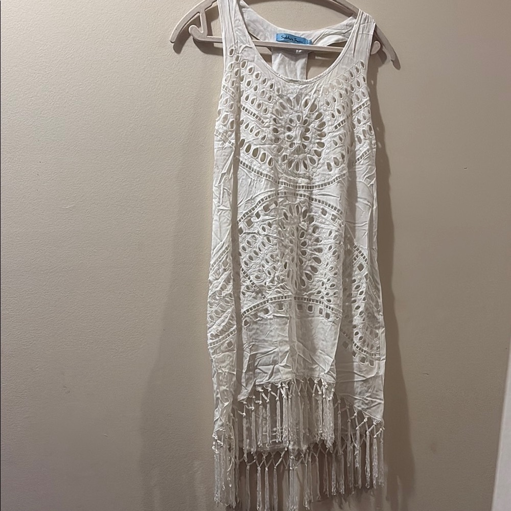 Solitaire Swim women’s White Fringe Dress - size large - racer back